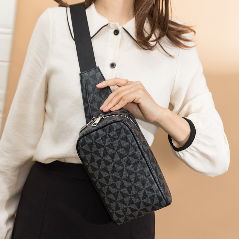 Элитные модные нагрудные сумки – обзор и цена Women Bags Pack