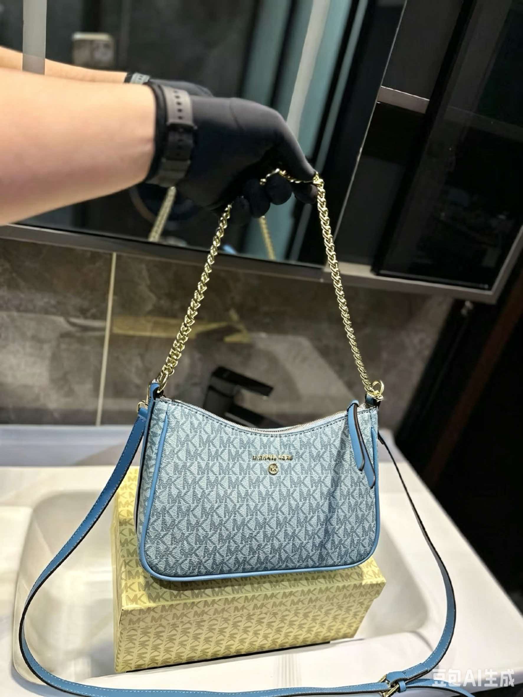 MICHAEL KORS MK Jet Set Travel – обзор и цена Women'S Bags Of Michael Kors