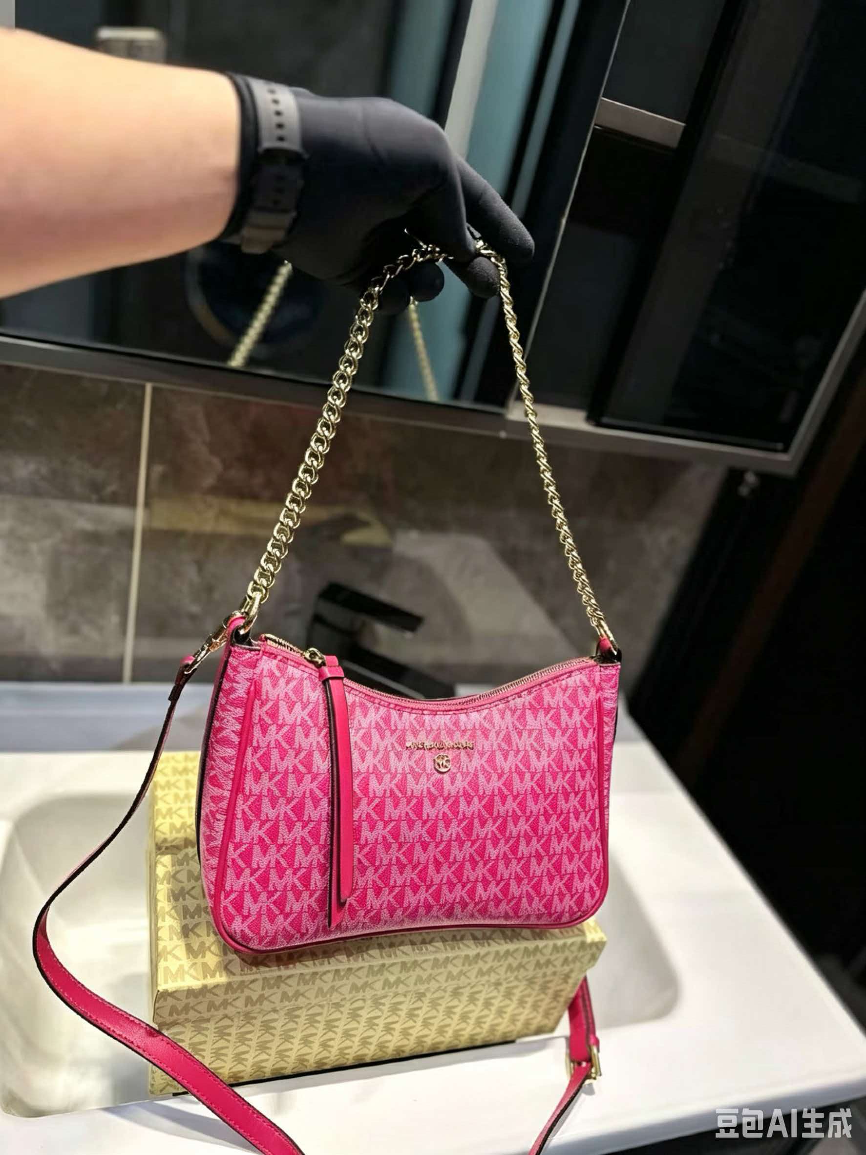MICHAEL KORS MK Jet Set Travel – обзор и цена Women'S Bags Of Michael Kors