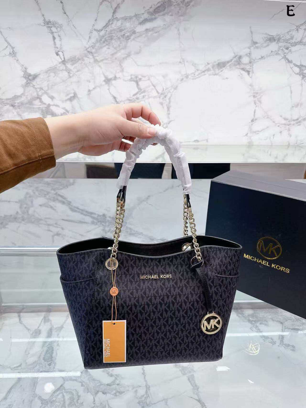 Michael Kors Jet Set 2026: Нов – обзор и цена Women'S Bags Of Michael Kors